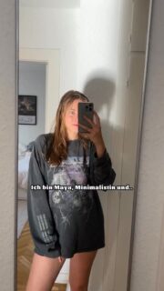 Was ich zuletzt aussortiert habe - Part 6 ✨

1. Dass ich auch regelmäßig so etwas wie Stifte durchgehe, zeigt, dass das Aussortieren bei mir echt kleinteilig geworden ist. Aber mich entspannt es auch einfach enorm und ich liebe es, zu wissen, dass keine unnötigen Dinge in irgendwelchen Ecken lagern, in die ich seit Monaten keinen Blick mehr geworfen habe.

2. Ich trage vieles wirklich, bis es auseinanderfällt und repariere, was geht. Aber die Verhältnismäßigkeit muss auch passen. 

3. Leihen ist ein großer Teil meines achtsamen Konsums und ich liebe es, dass es in Hamburg die Möglichkeit gibt, Kleidung zu leihen. Aber auch die geliehenen Teile analysiere ich regelmäßig: Trage ich sie noch oder lohnt es sich, sie gegen etwas einzutauschen, was ich aktuell eher tragen würde? 

4. Digitaler Kram sammelt sich so schnell an. Und mich von Newslettern wieder abzumelden, die ich eh nicht lese, spart mir Zeit - und Energie, ist also auch aus ökologischer Sicht sinnvoll, regelmäßig digital aufzuräumen. 

Was hast du zuletzt aussortiert - oder welche Bereiche könntest du mal angehen? 

#aussortieren #minimalismus